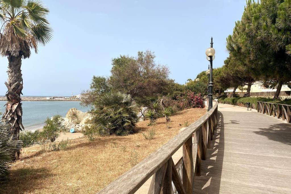 Apartamento A Unos Pasos De La Playa Rota Exterior foto